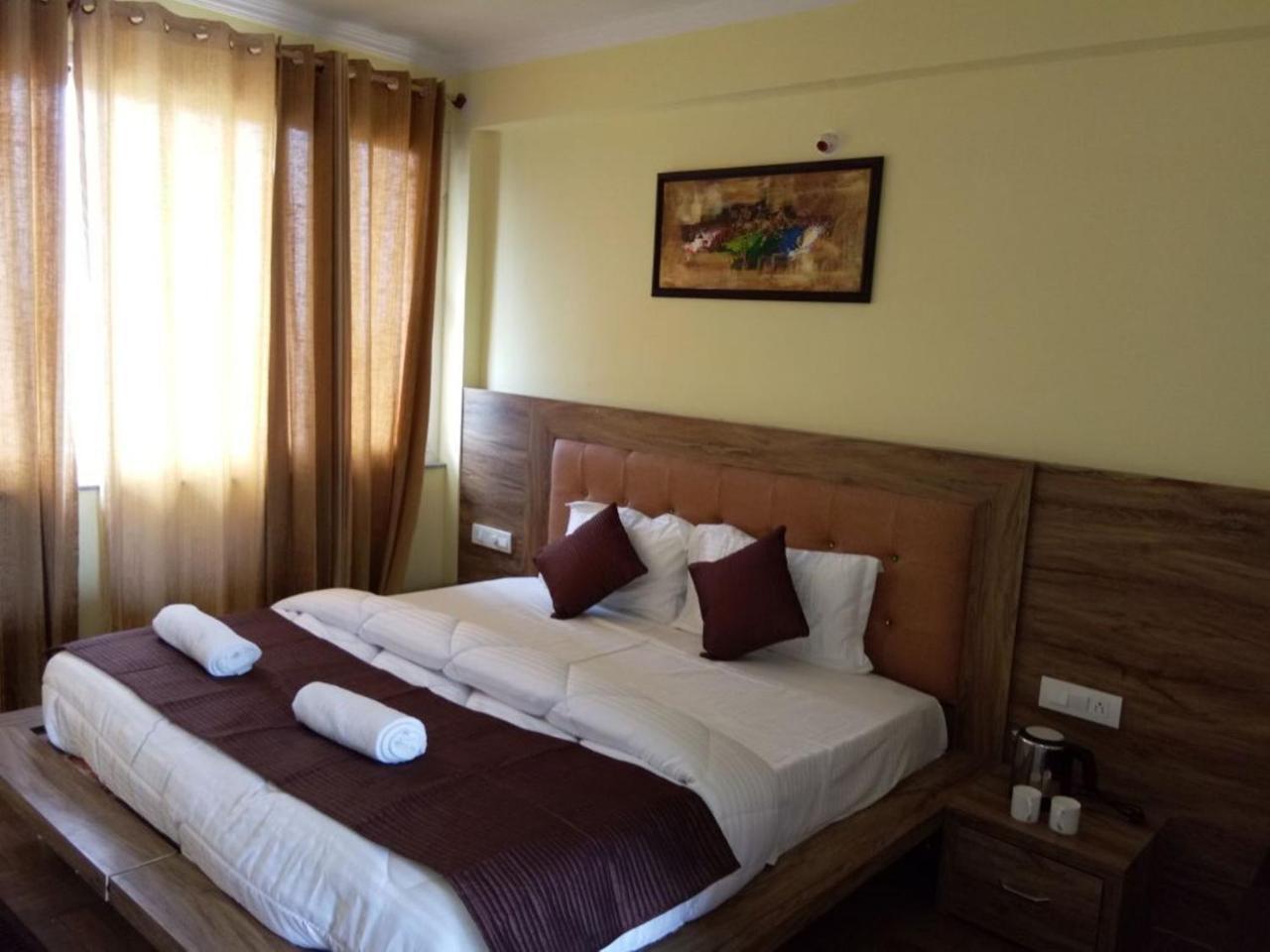 Harmony Blue Mcleodganj Hotel McLeod Ganj Exterior photo